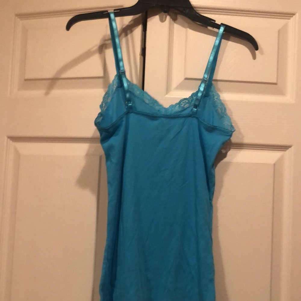 No Boundaries- Medium- Blue Camisole w Lace Neckline - Picture 4 of 4